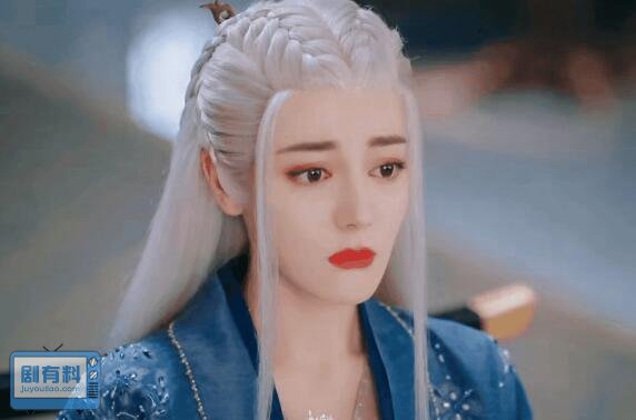 安乐传帝梓元为什么白发