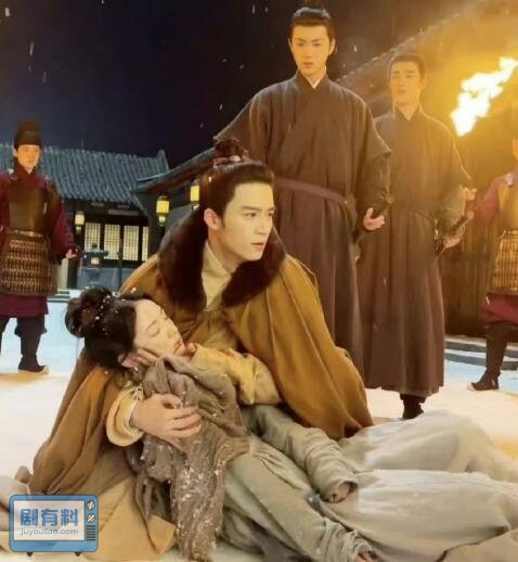 为有暗香来仲溪午为什么喜欢女主