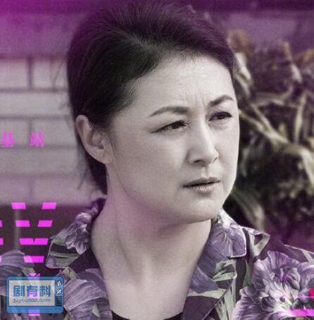 乡村爱情16谢大脚的扮演者换人了吗