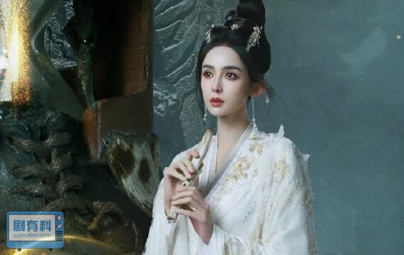 大梦归离古力娜扎演什么
